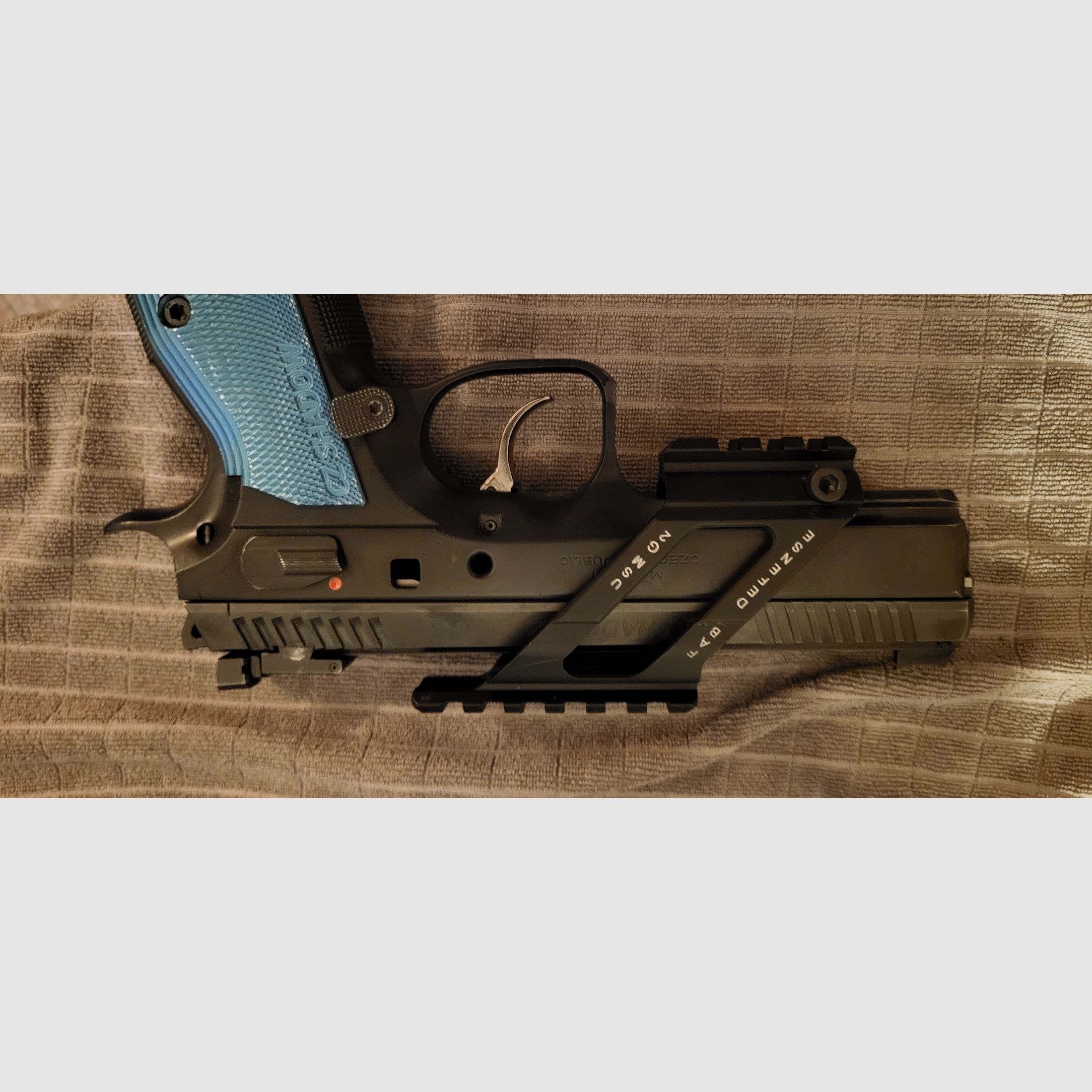 FAB Defense Universal Handgun Scope Mount - USM für CZ Shadow 2