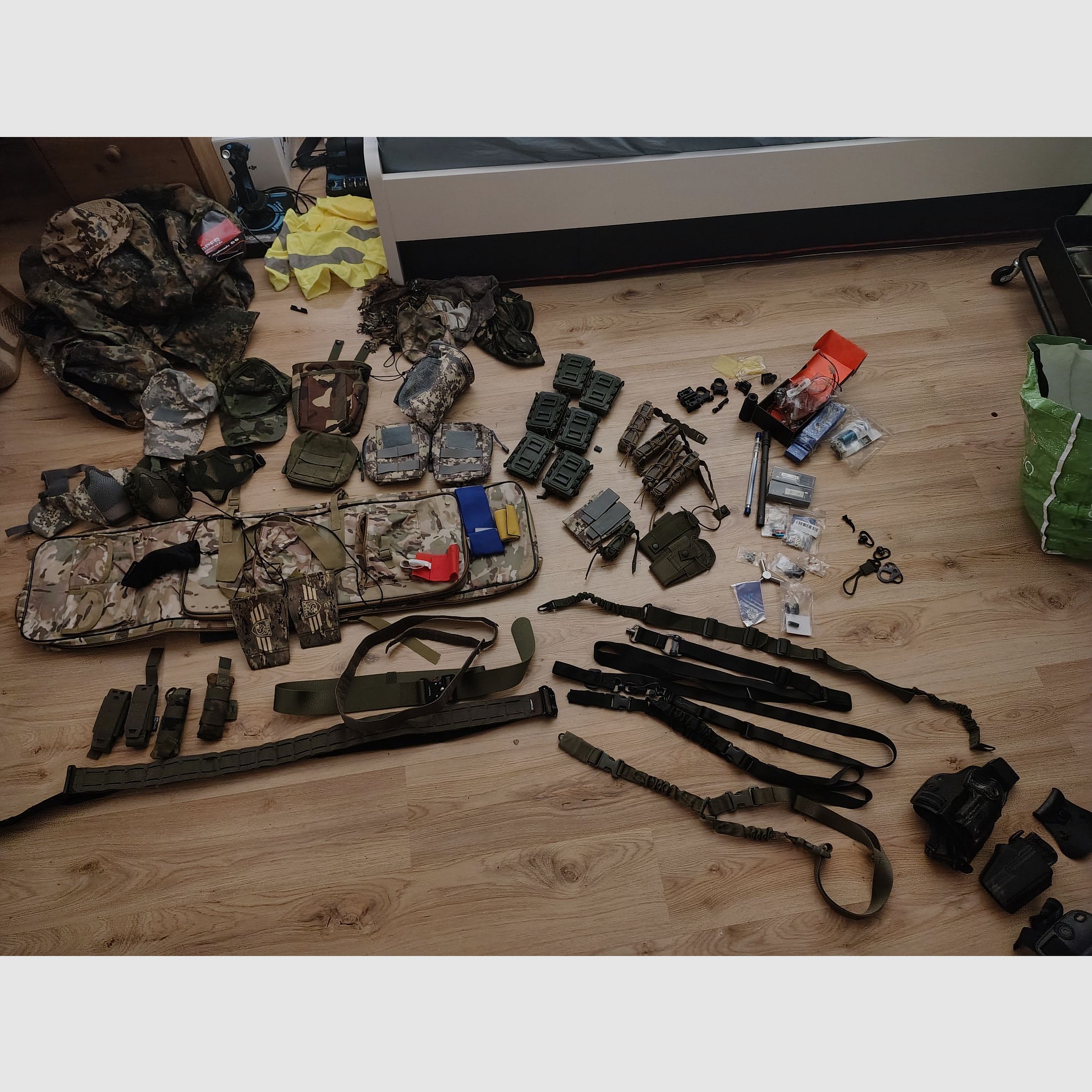 Gros lot d’équipement, technique et accessoires Airsoft
