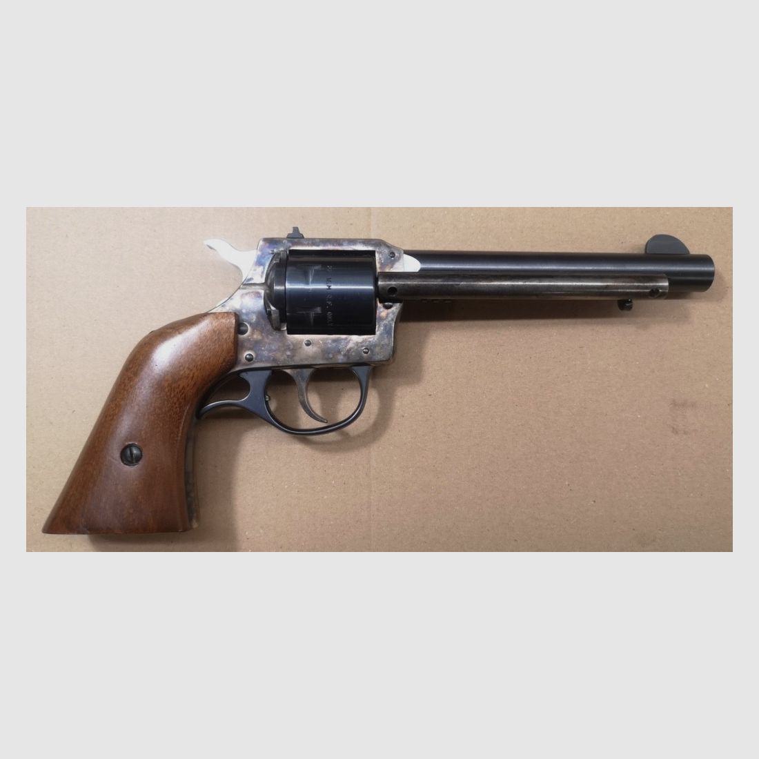 Harrington & Richardson 676 .22lr revolver met verwisselbare trommel .22WMR