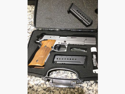 P220 Sig Sauer