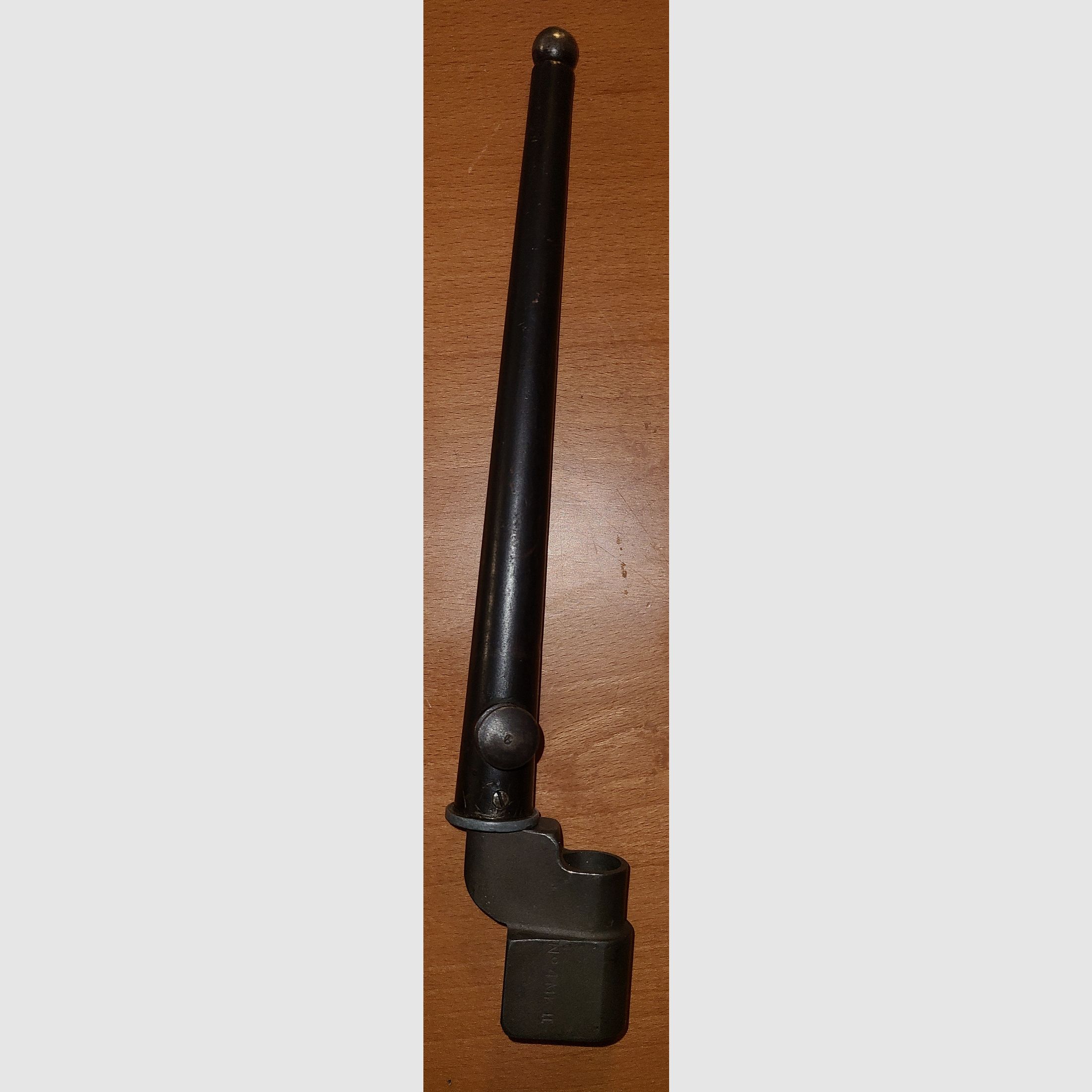 BAJONETT MIT SCHEIDE / FÜR NR. 4 / MK2 / 7,68mm / MESSER / NEUWERTIG