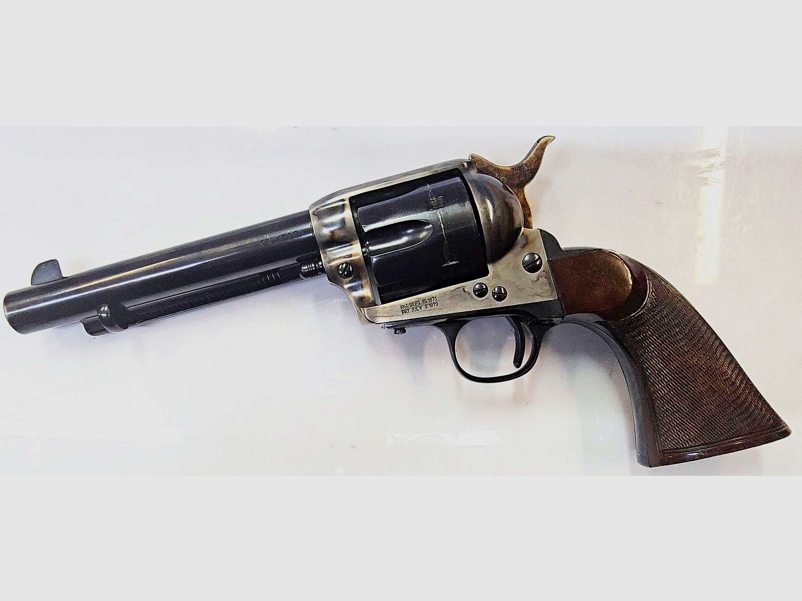 A.UBERTI 1873 CATTLEMAN 45L.C. -930, image 3 of 3