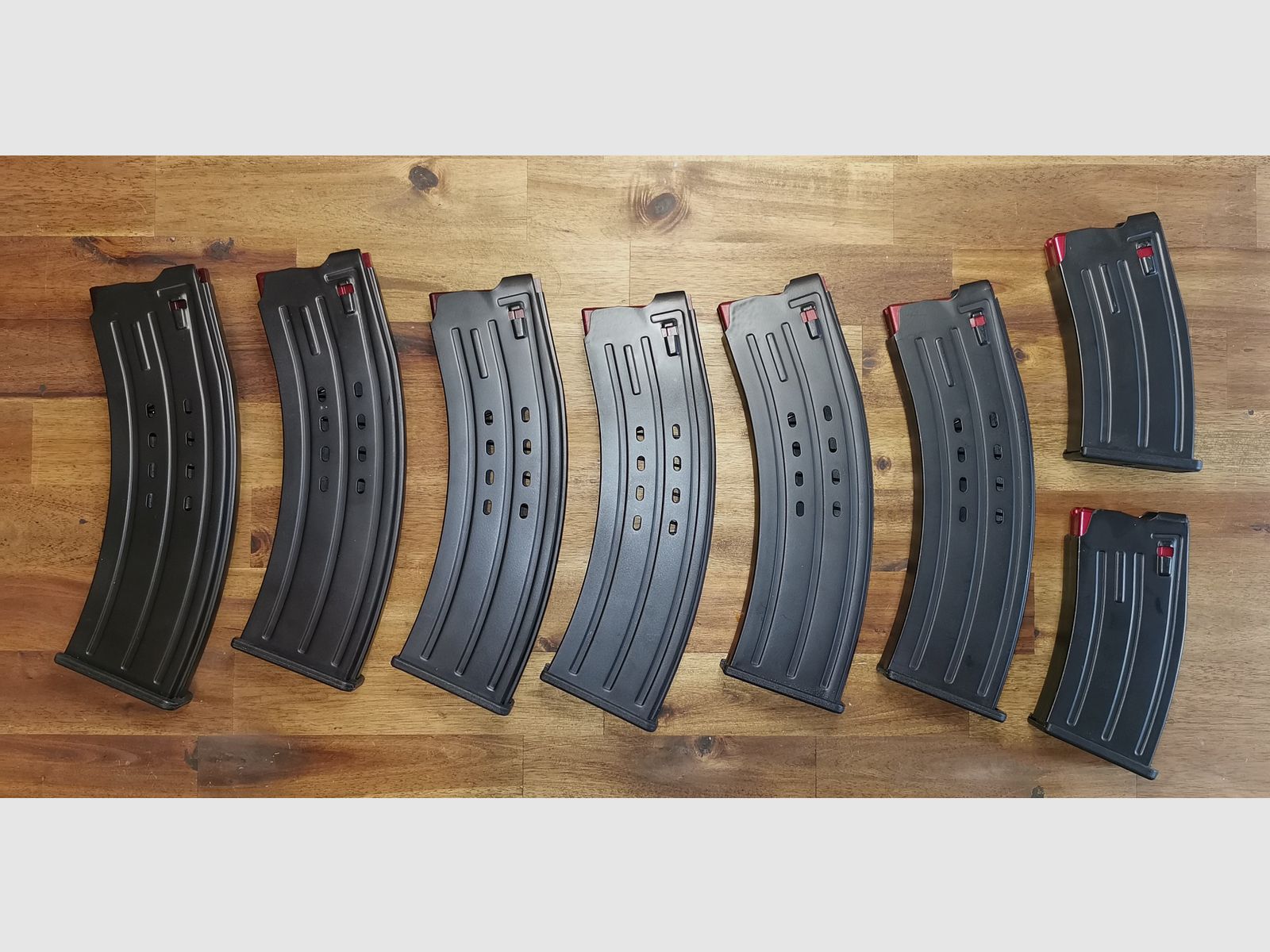 UTAS XTR-12 + 8 magazine