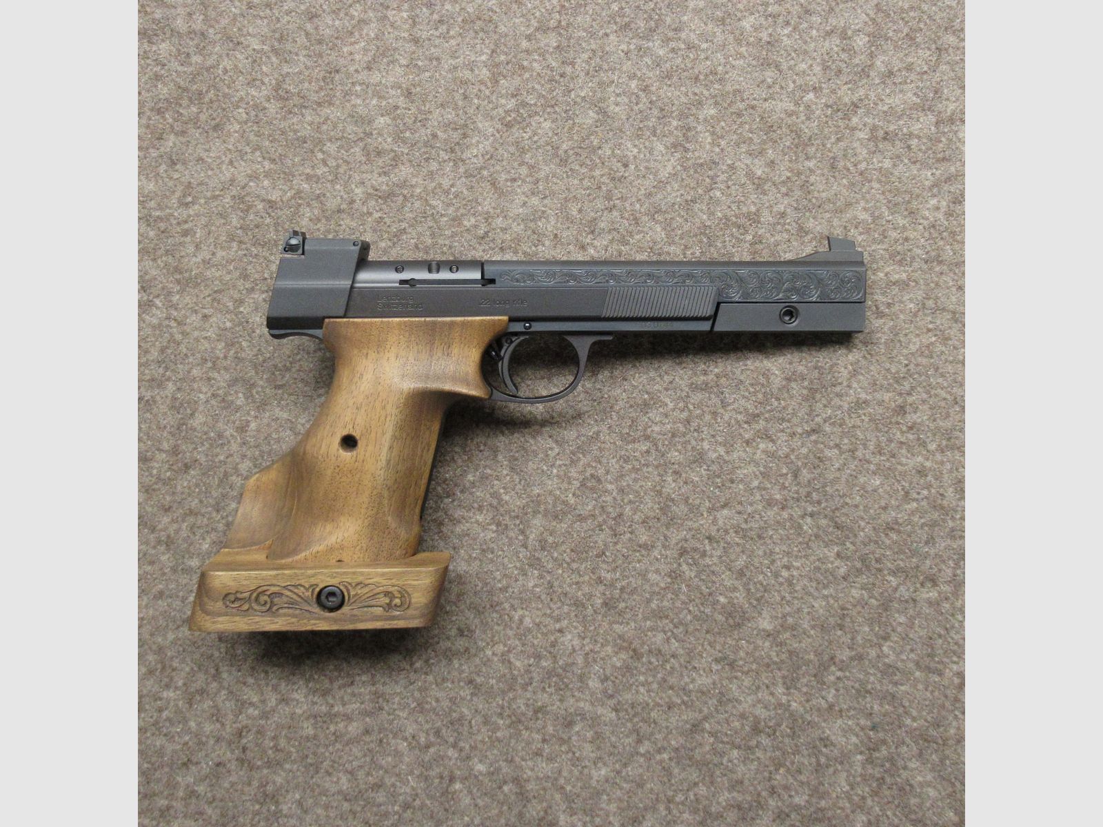 AB-66 HÄMMERLI Mod. 208 herdenkingspistool kal. .22lr, afbeelding 1 van 4