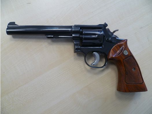 Revolver Smith & Wesson Model 17-3 .22 lr.