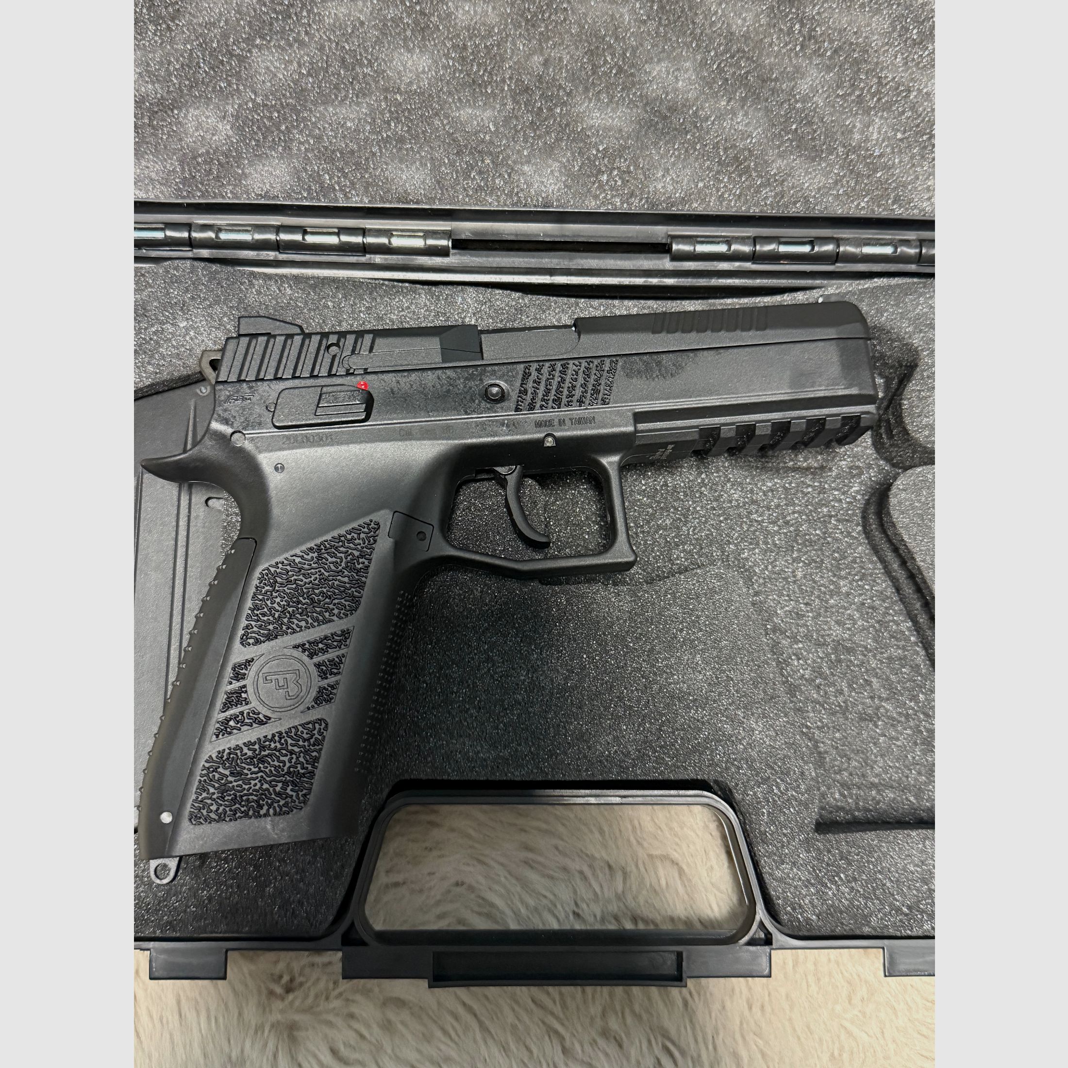 CZ P-09 Metallschlitten inkl. Koffer 6mm - Airsoft Gas BlowBack