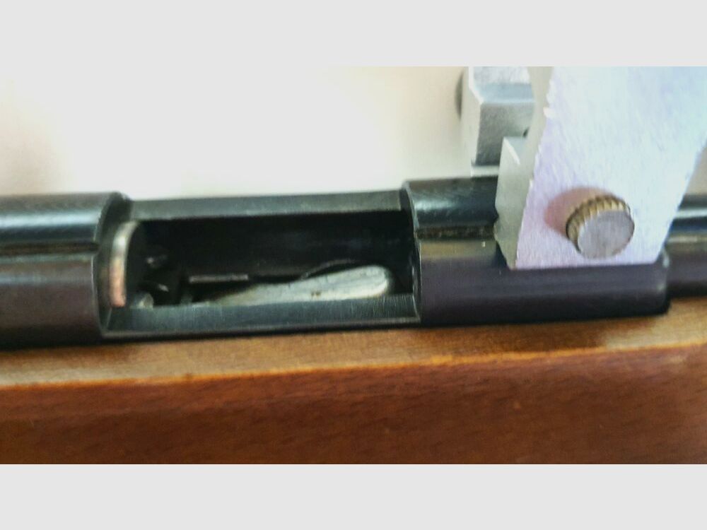 Voere GmbH Furtwangen Germany Repetierer Voere im Kal.22L.r. mit ZF