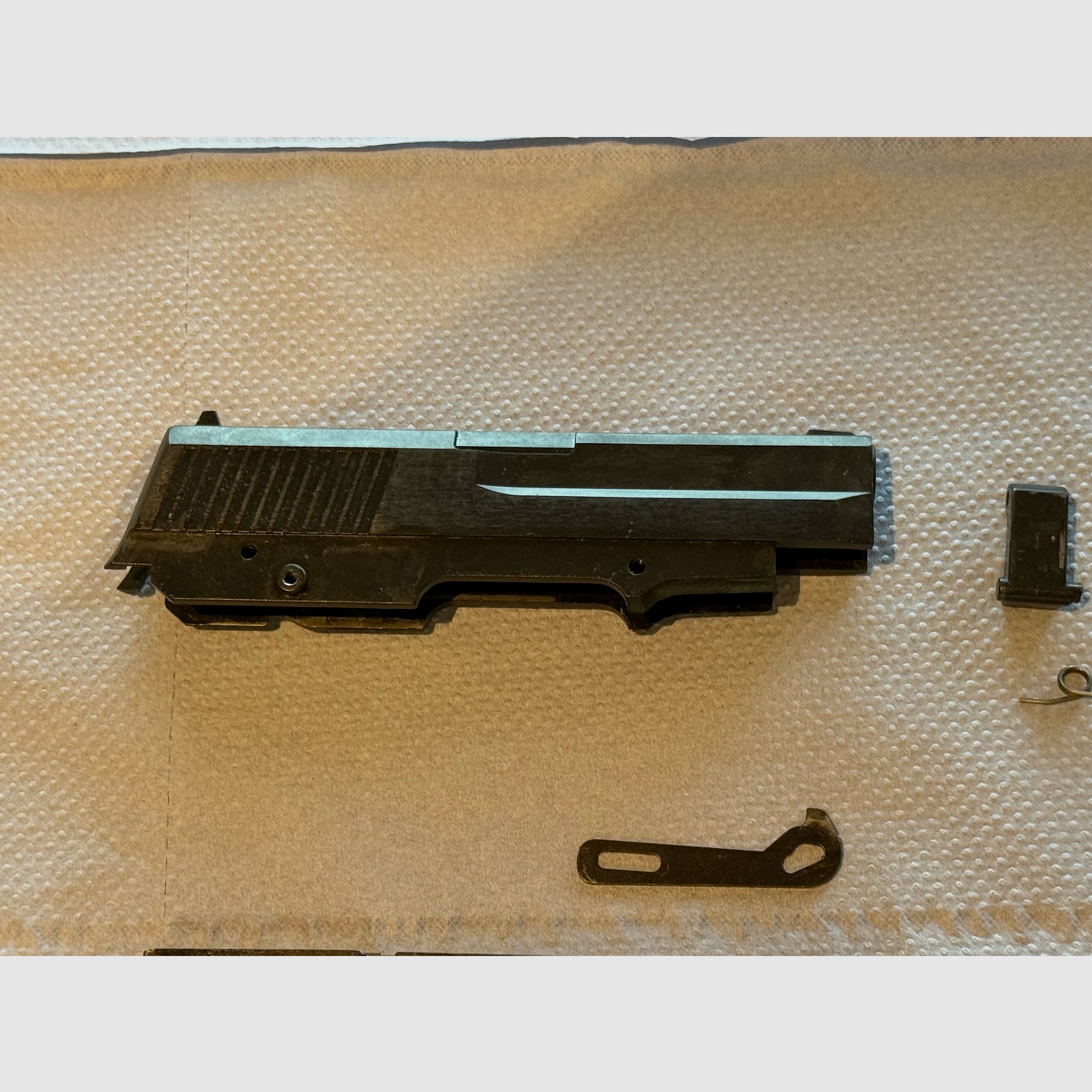 Röhm RG300 – Compact blank-firing pistol in caliber 6mm Flobert (PTB 327)