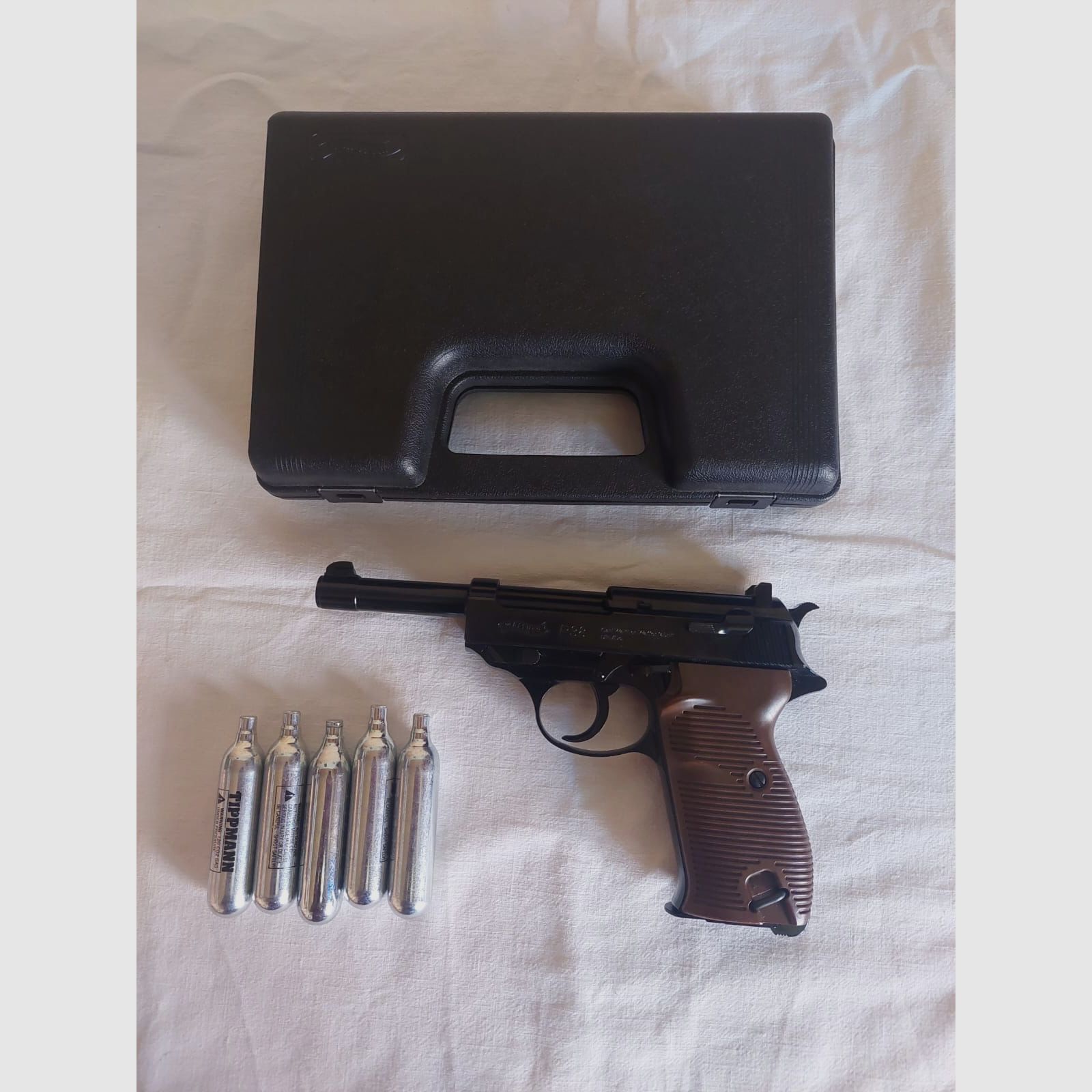 Umarex Legends Walther P38 CO2 BB