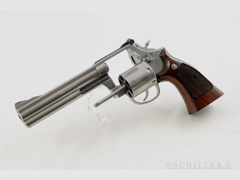 Smith & Wesson 686