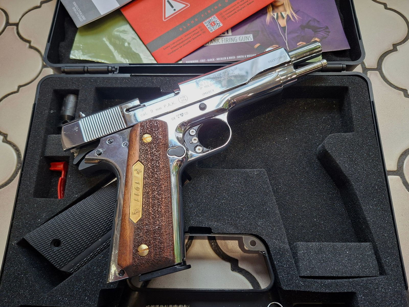 Colt 1911 Chrom, nuevo, sin disparar, guía de resorte larga, pieza de colección.