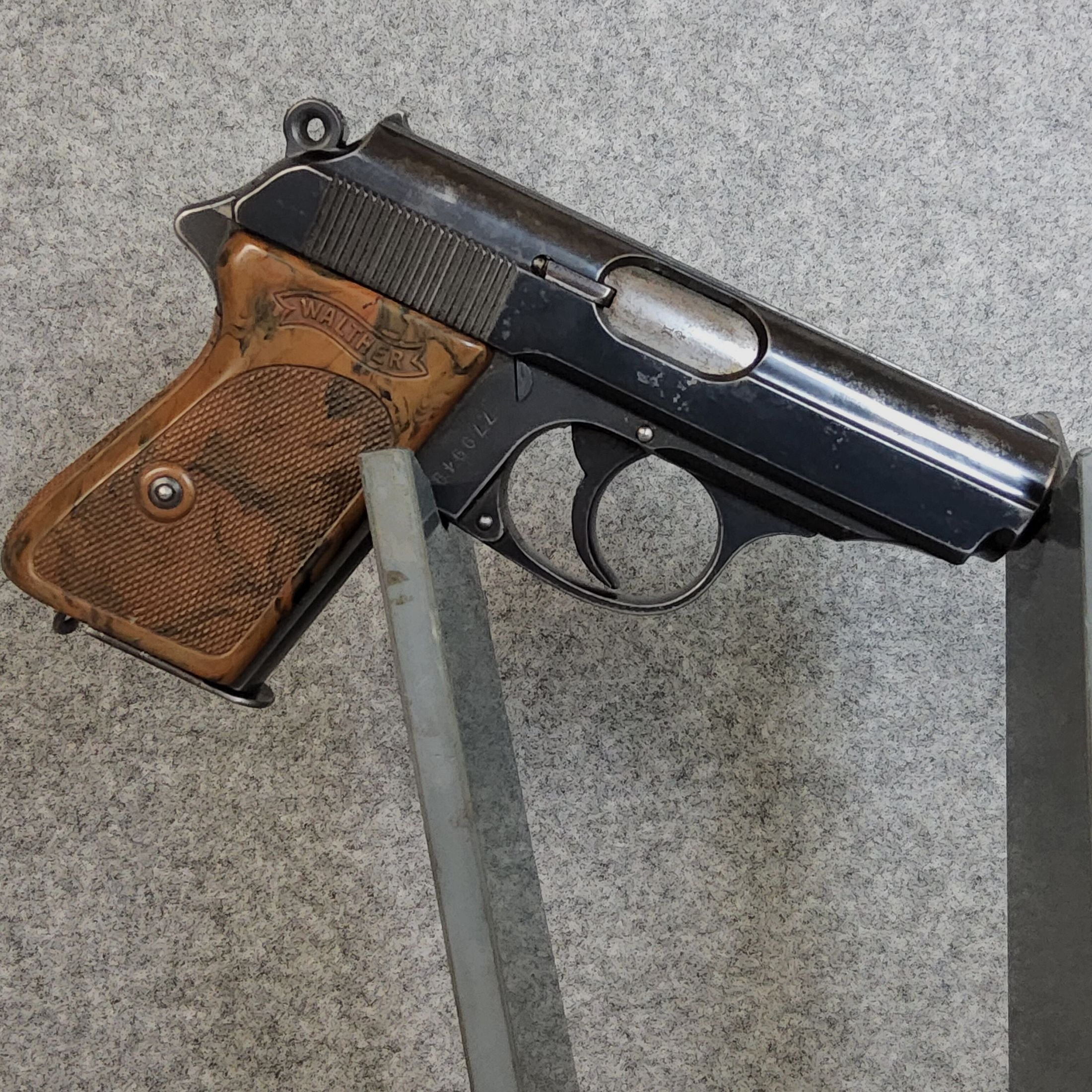 Walther Zella- Mehlis PPK- 90 ° Sicherung