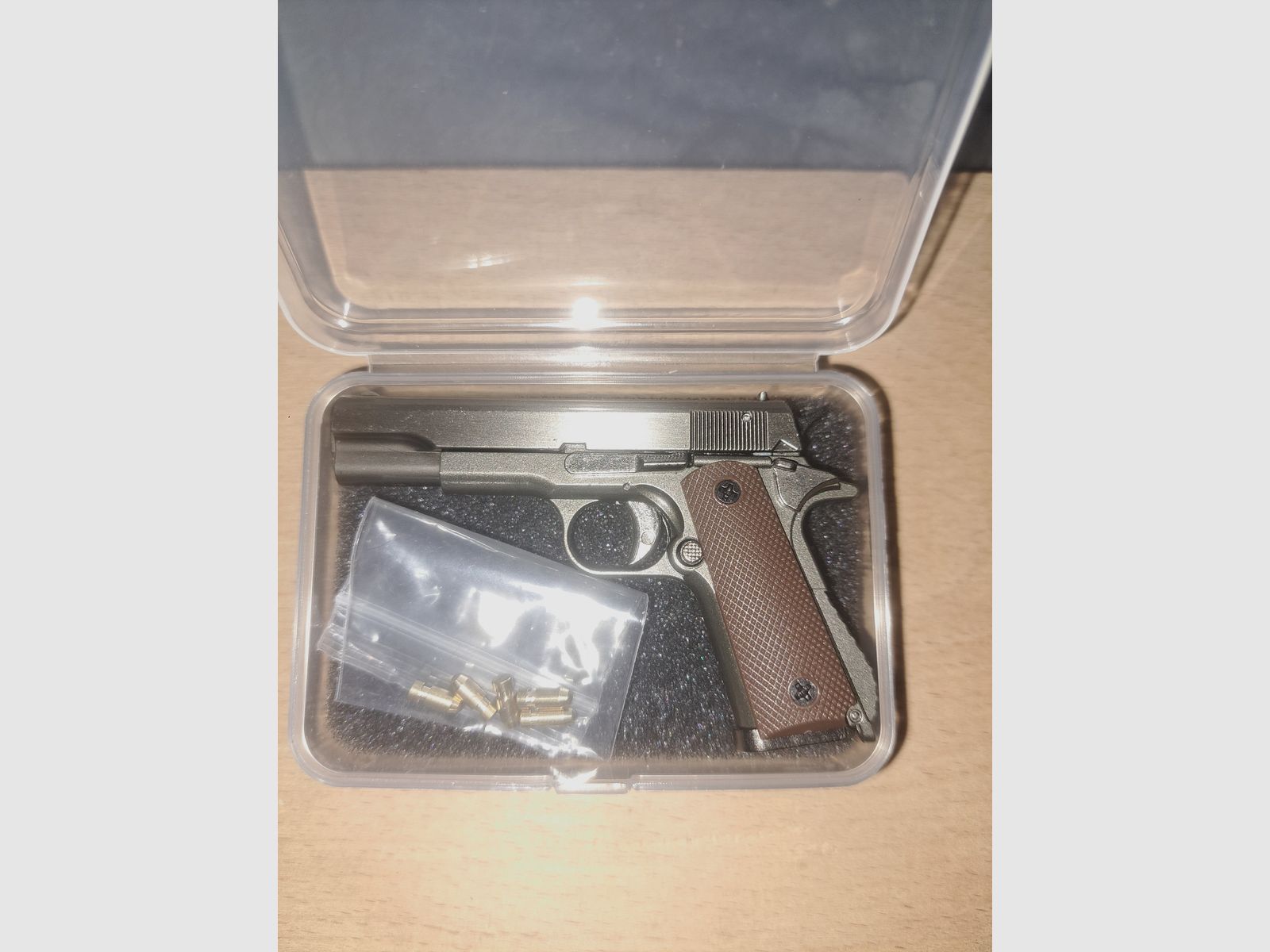 Schlüsselanhänger 1:3 Modell "Colt Government 1911"