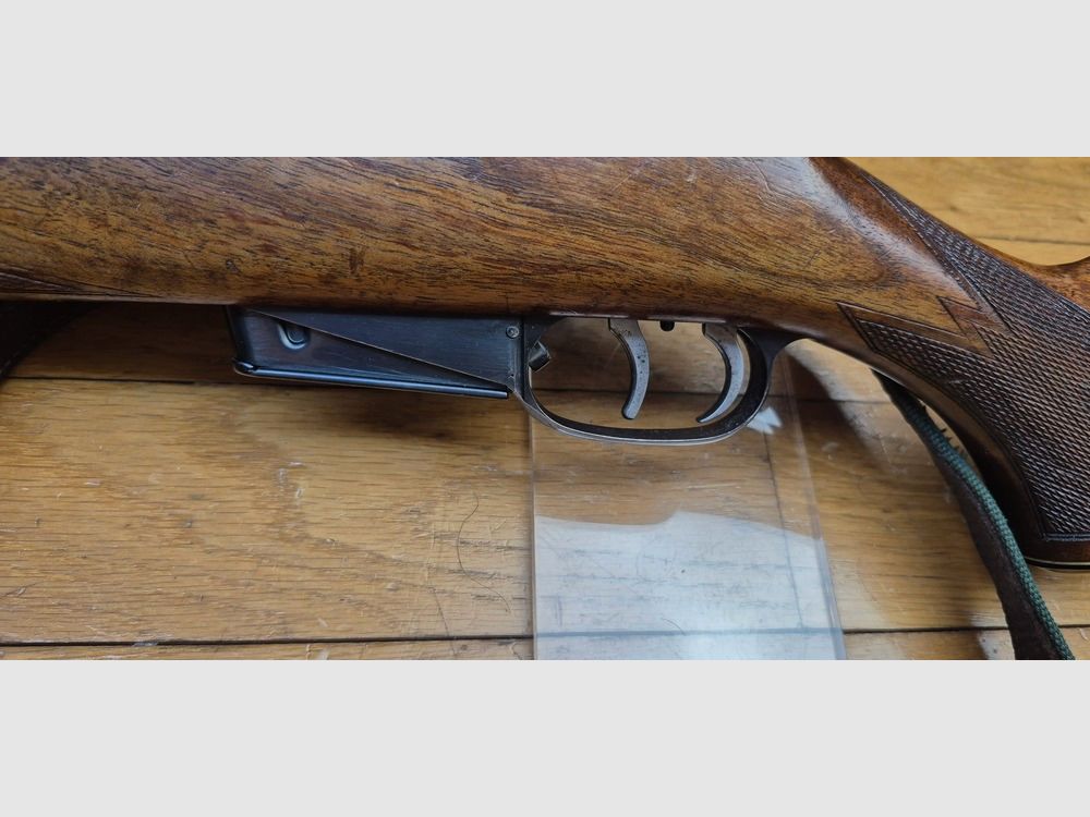 Sehr schöne Jagdgewehr Krico 700 Jagdmatch — Kal. .222 Rem — Herstellung Kriegeskorte in Stuttgart — Deutscher Stecher — Hensoldt Wetzlar Diatal 4X32 auf 100% Stahl-Turm-Montage — Sehr schöner Nussbaumholz hoher Grad — Exzellente Mechanik — Exzellenter Abzug — Sehr schöner Lauf fast neu – TBE/TBE+, Bild 32 von 38