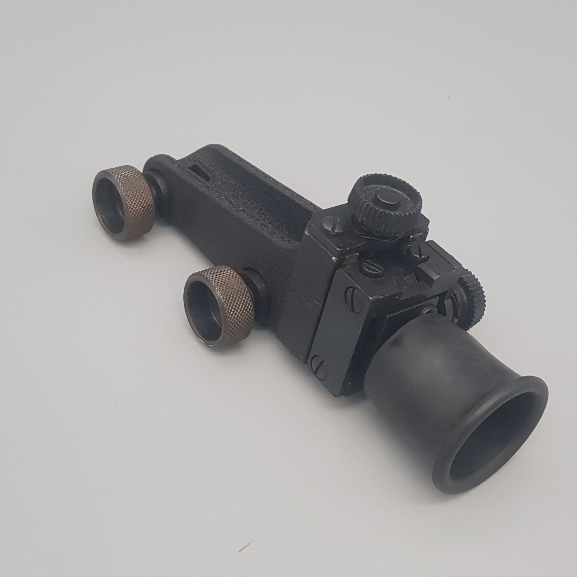 Neuwertiger Diopter Haenel Suhl Mod. 312