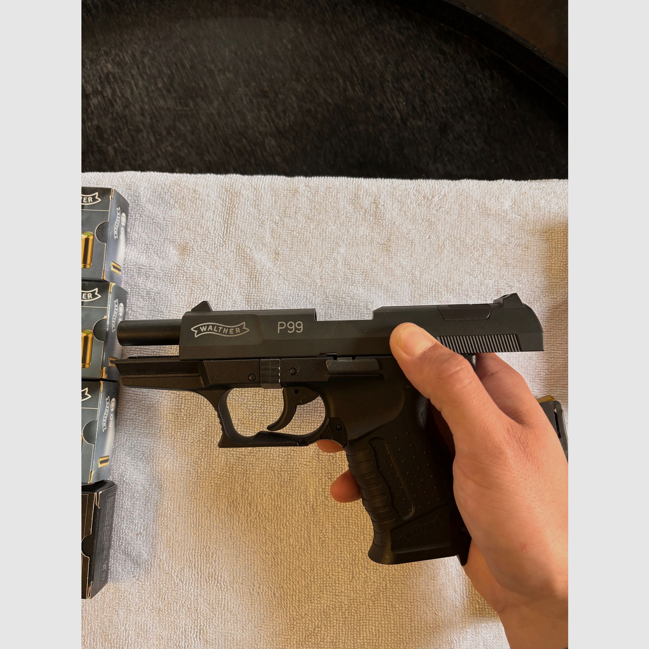 Walther P99 Schreckschuss 9mm P.A.K. (Umarex) - incl. wapenkoffer, vervangend magazijn, geluiddemper en munitie