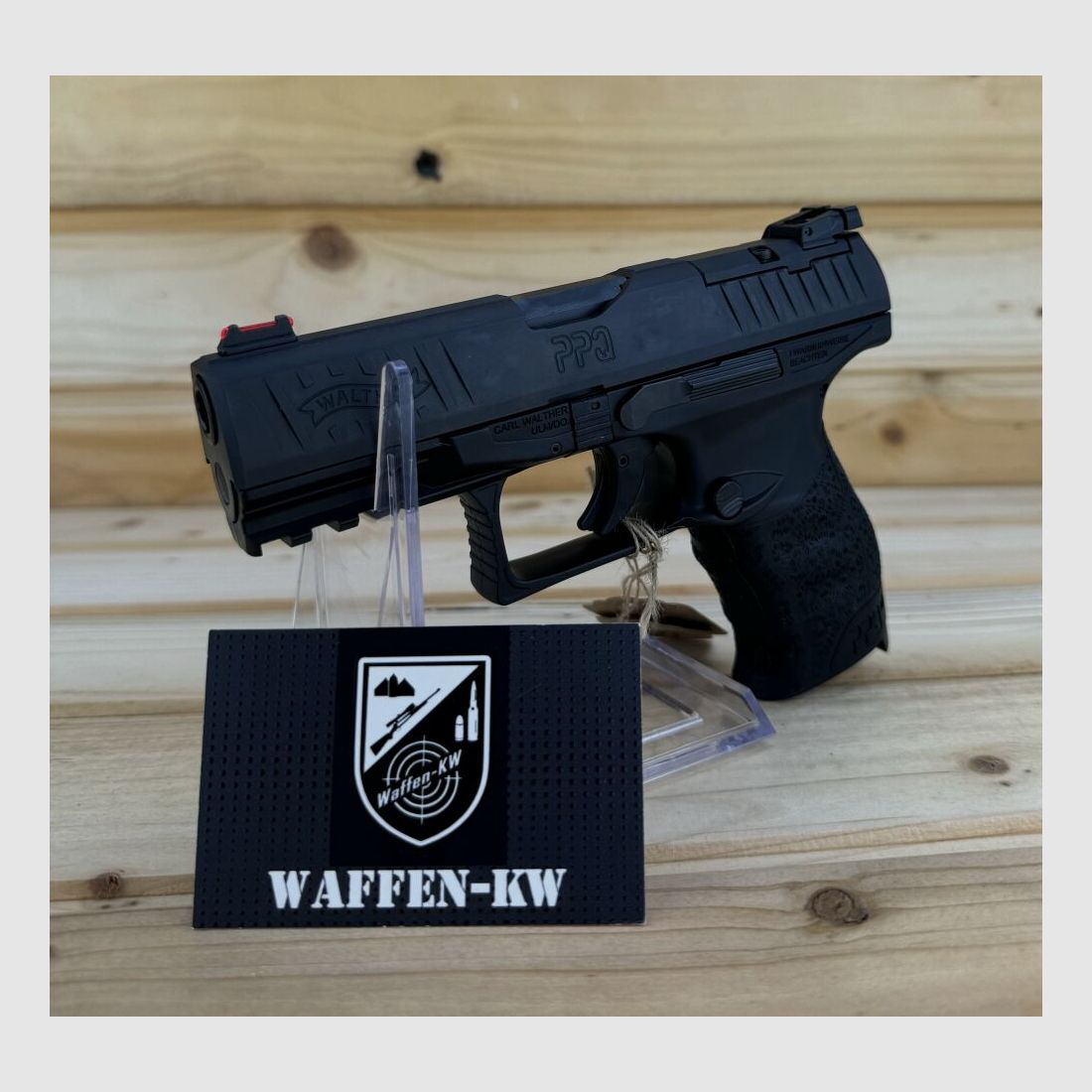 Arme de démonstration Carl Walther pistolet semi-automatique PPQ M2 9x19 9mm Luger 15R/17R 9mmLuger