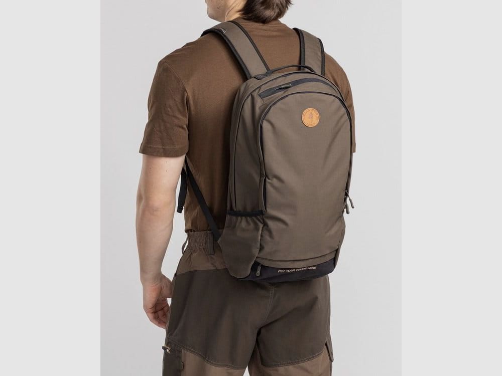 Pinewood Day Pack Backpack 22 L Dark Olive