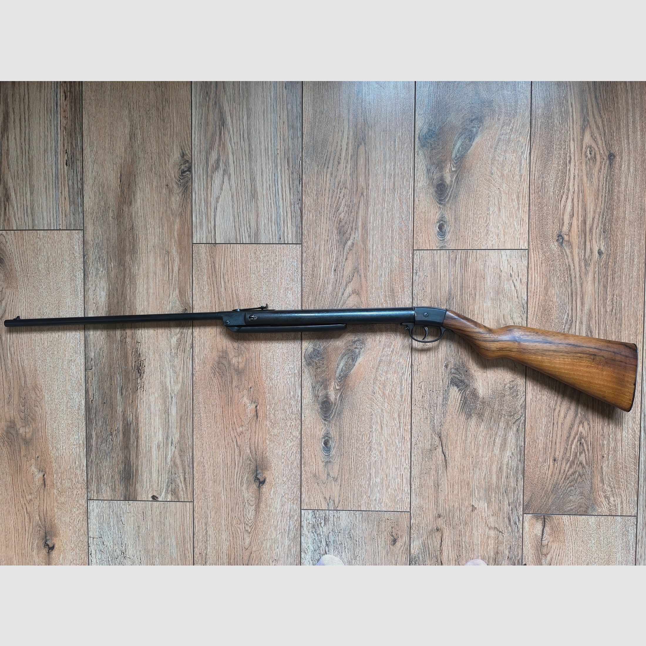 Pre-war air rifle cal. 4.5, image 1 of 3