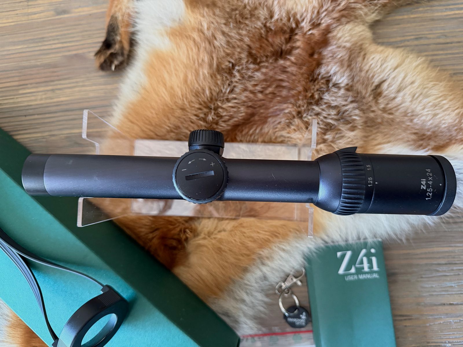 Swarovski Z4i 1.25-4x24 z szyną i montażem obrotowym EAW, zdjęcie 3 z 9