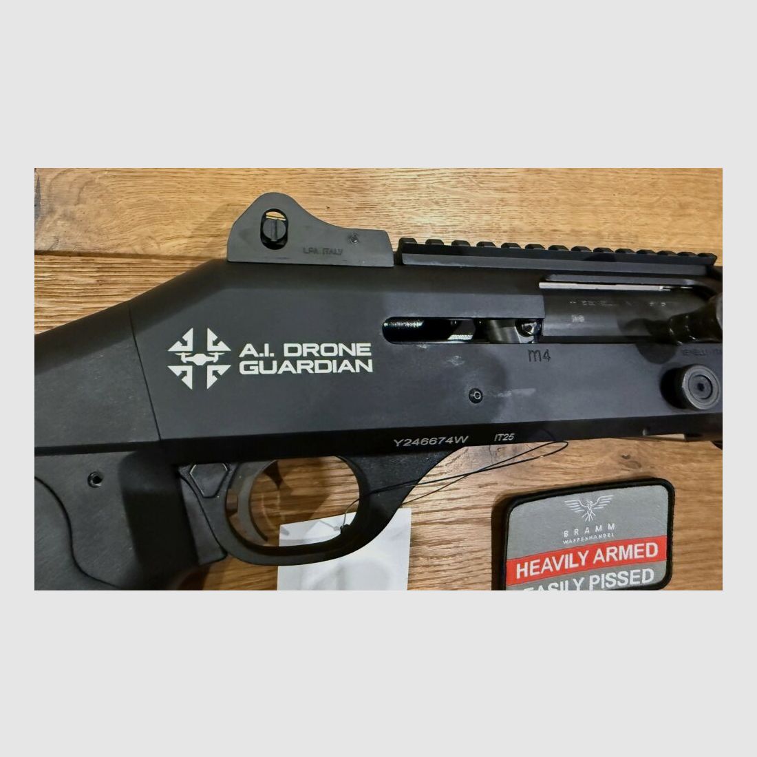 Benelli - Wersja rządowa M4 Super 90 TS A1 Drone Guardian