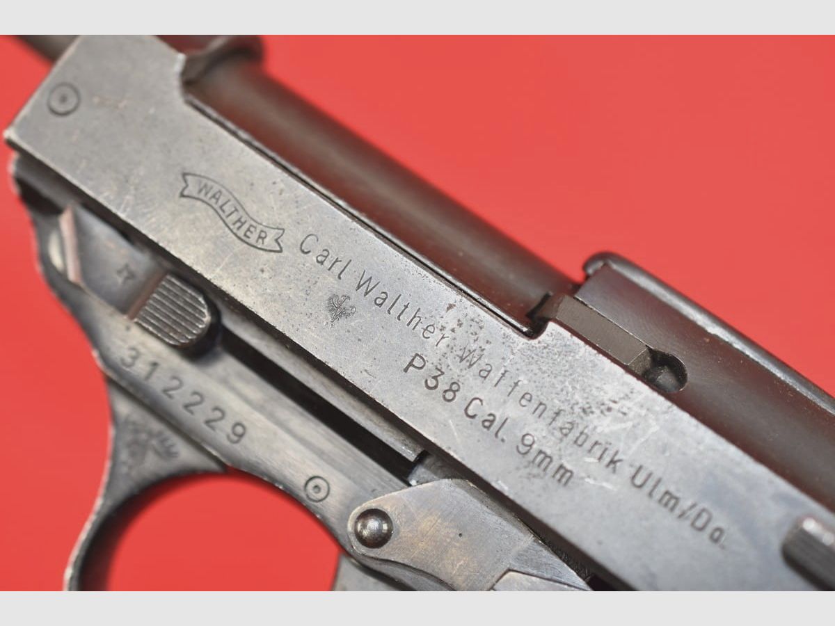 PISTOLET WALTHER P38 - POZBAWIONY CECH UŻYTKOWYCH, zdjęcie 7 z 9