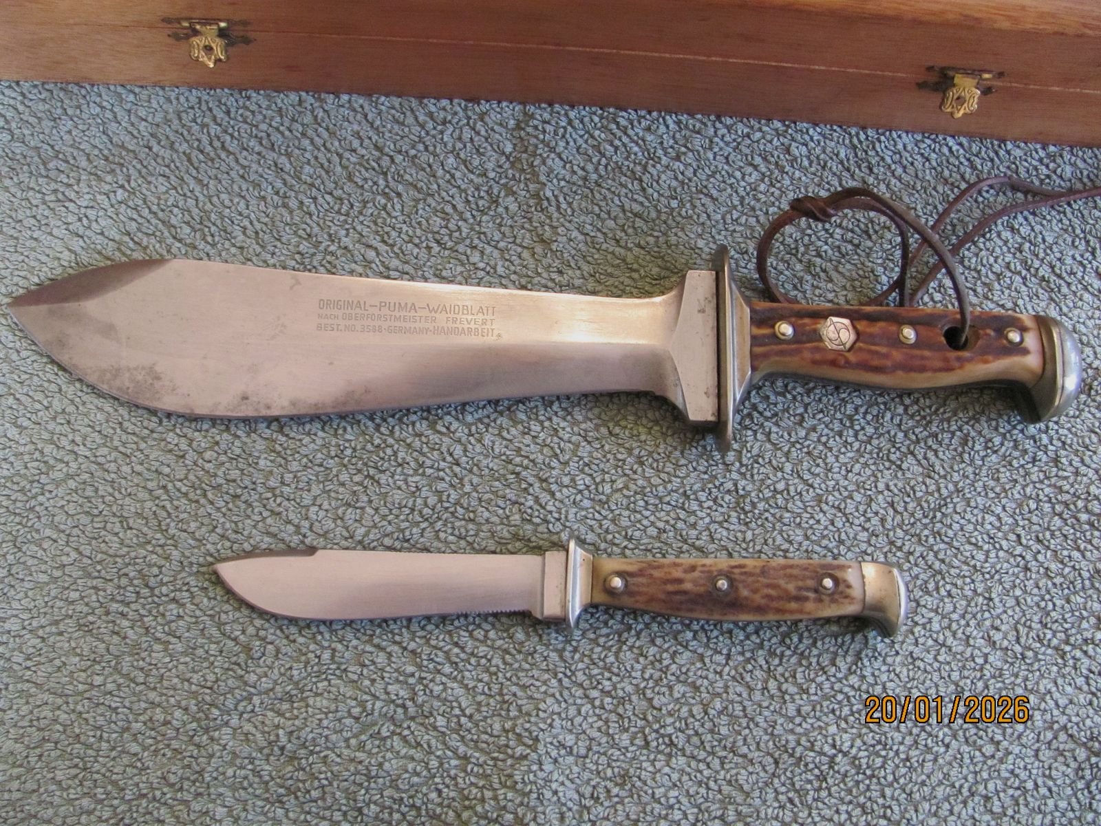 Original Puma Waidblatt 3588 in Holzbox - geführt, ohne Schäden