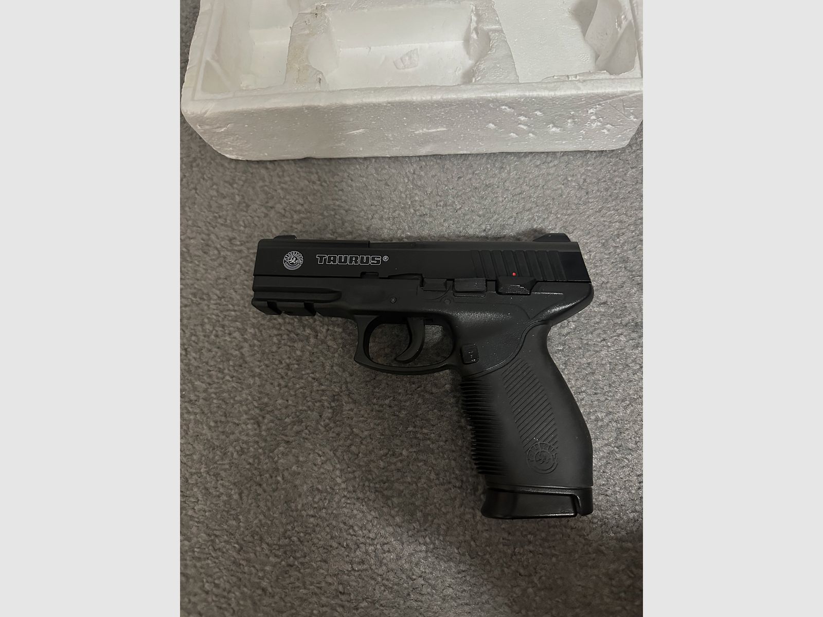 Taurus Pt 24/7 Softair