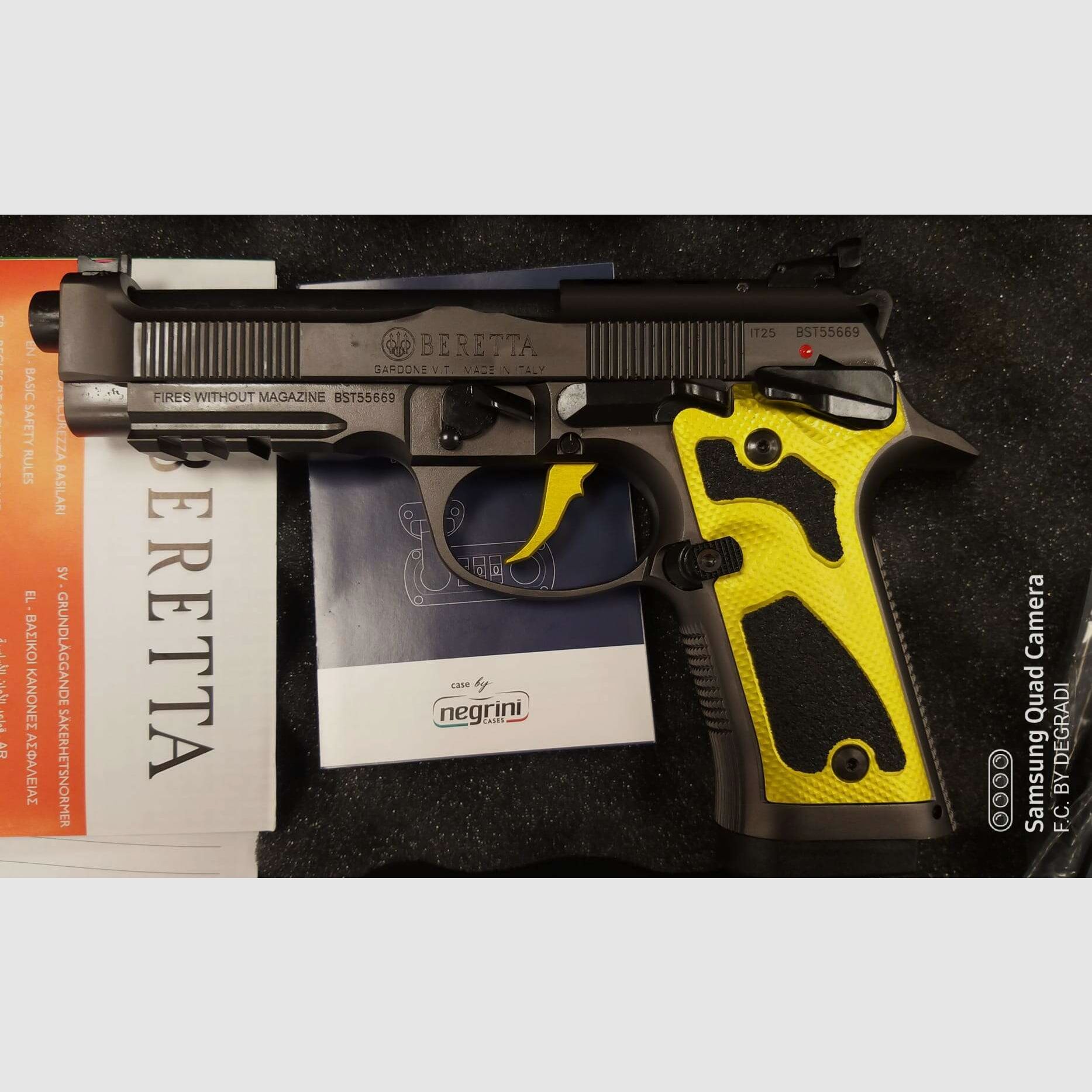 NIEUWE BERETTA 92X PERFORMANCE DARK SERIES, afbeelding 5 van 6