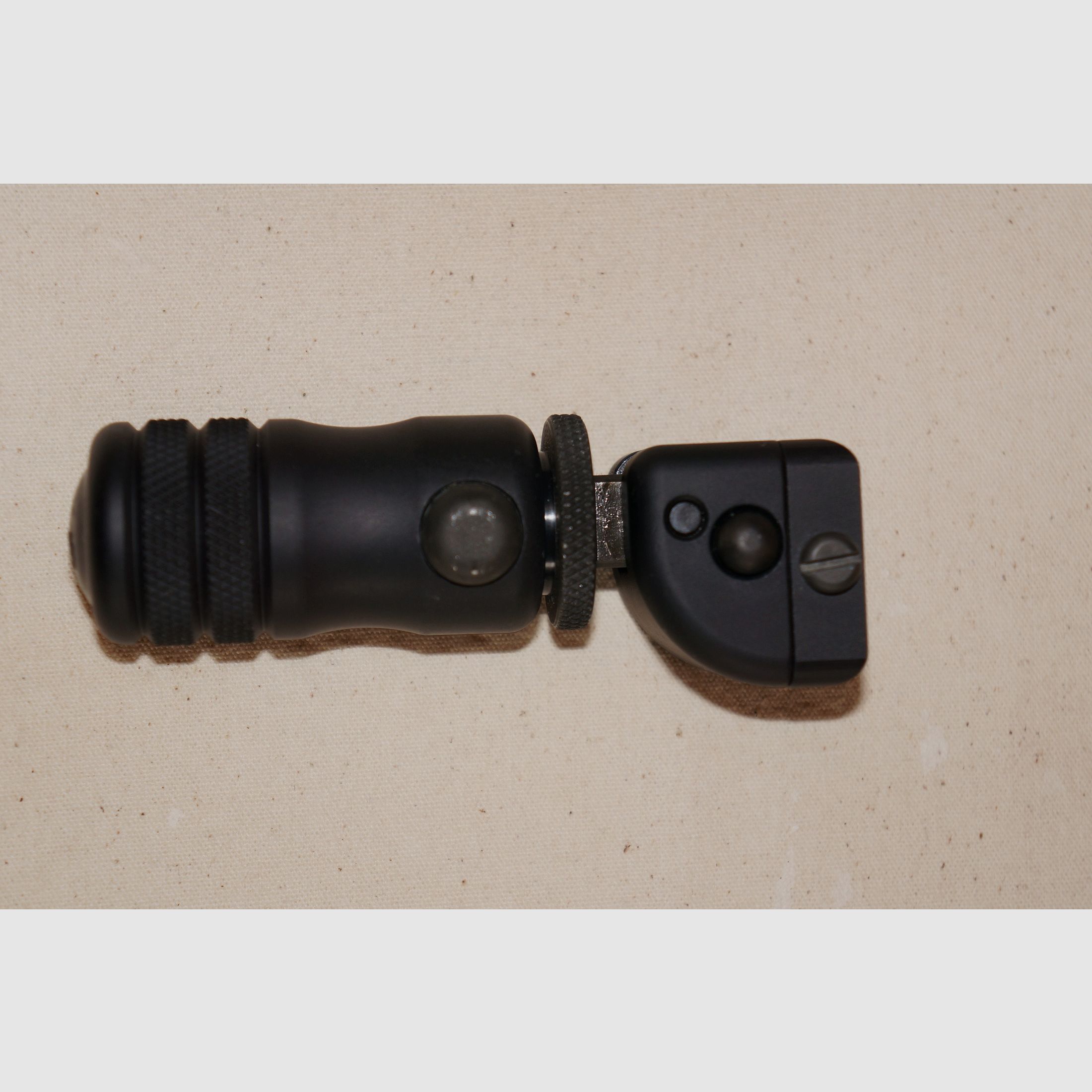 ACCU-SHOT Precision Rail Monopod BT12-QK: 3,75-4,65" (ca. 9,5-11,8cm)