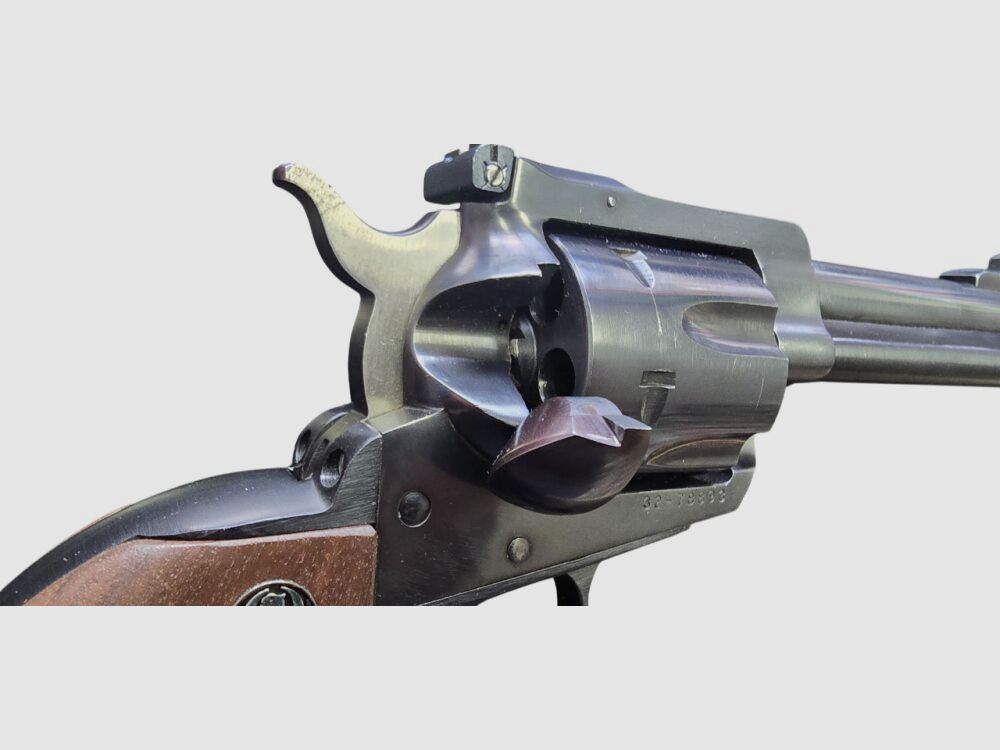 Ruger New Model BLACKHAWK