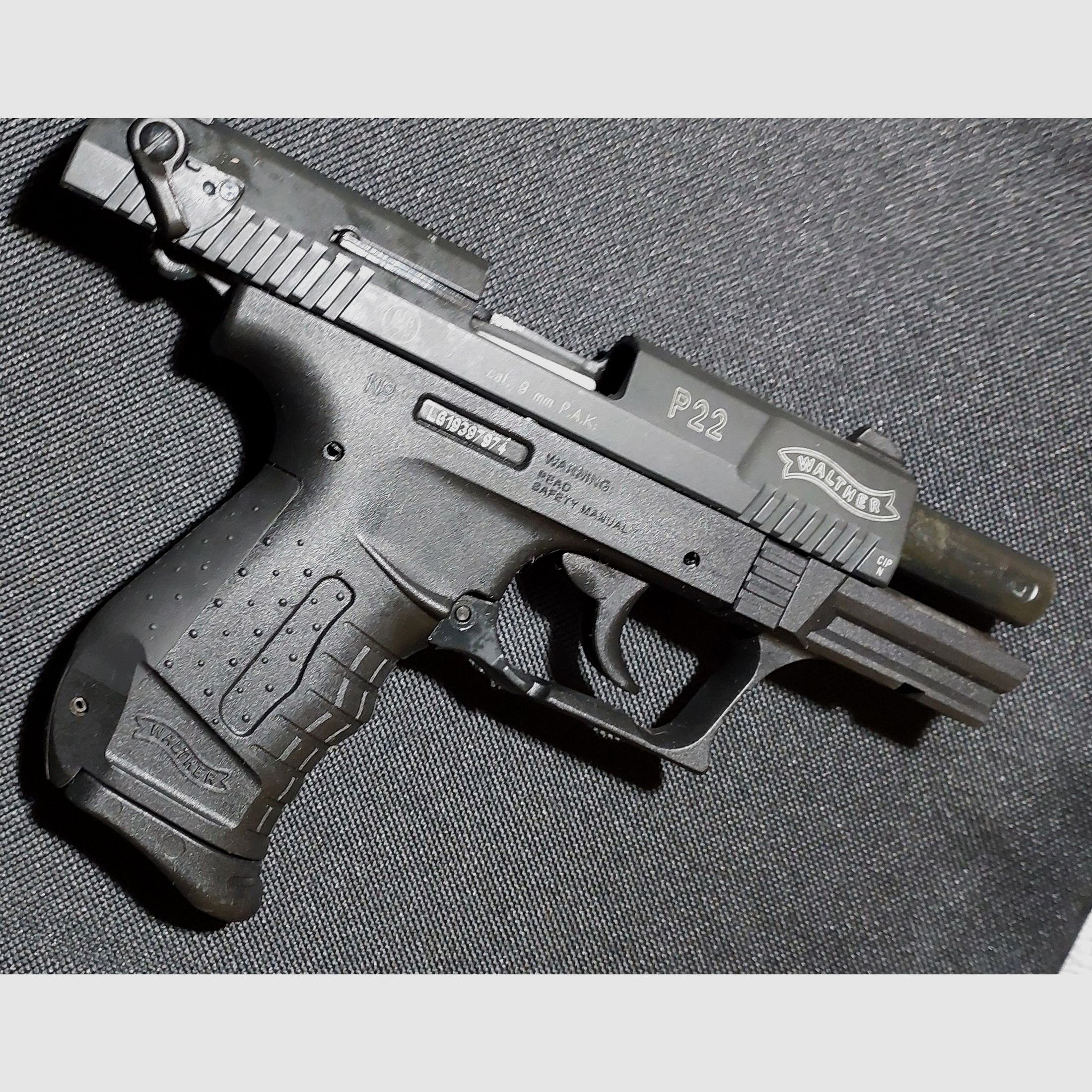 Walther P22 (P 22 Classic) blank firing pistol 9mm P.A.K. (PTB 778)