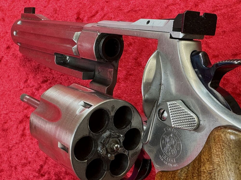 Smith & Wesson 629-5 Custom-Gun-Shop