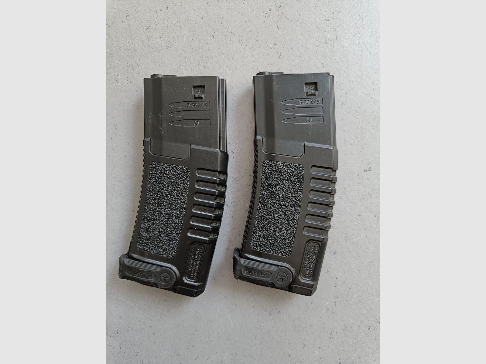 Komplette Airsoft-Ausrüstung – Gewehr, Weste, Visier, Tasche, Speedloader – Alles dabei!