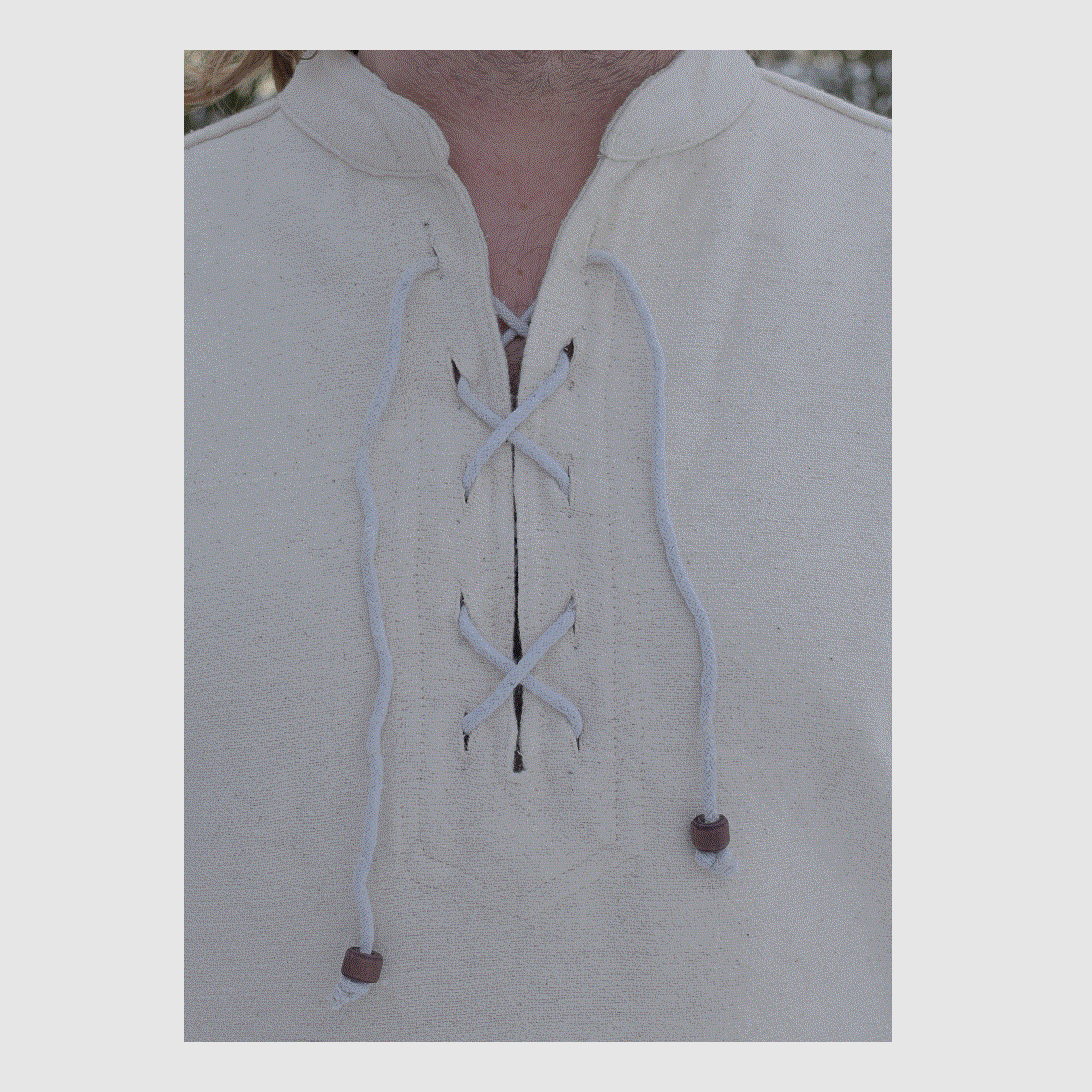 Camicia medievale pesante, lacciabile, tessuta a mano, naturale