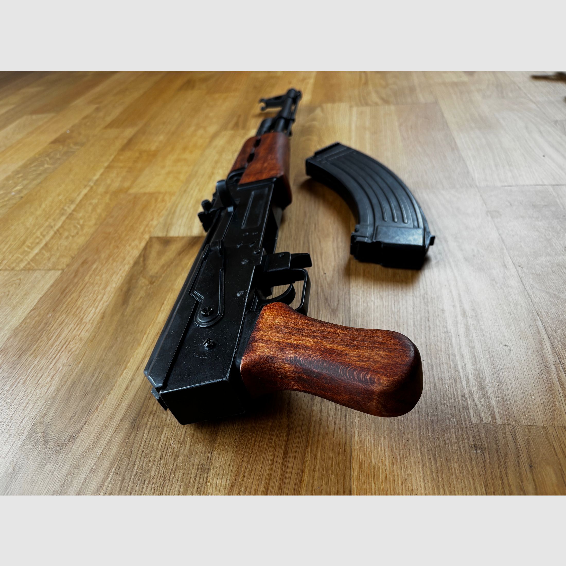 DEKO AK-47 Kalaschnikow sans crosse Denix