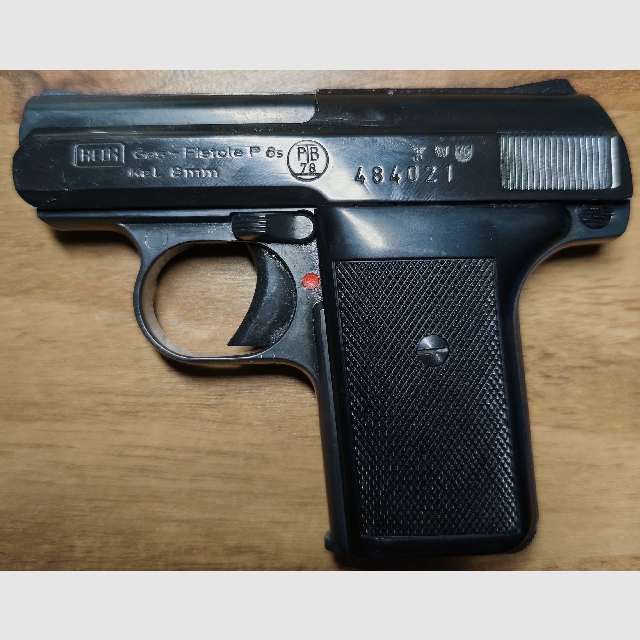 Reck P 6 S caliber 8mm old PTB 78 collector's pistol +10 shots CS gas from Umarex