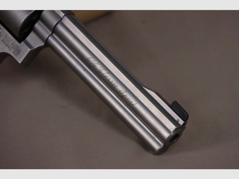 Smith & Wesson 686 Classic Sport
