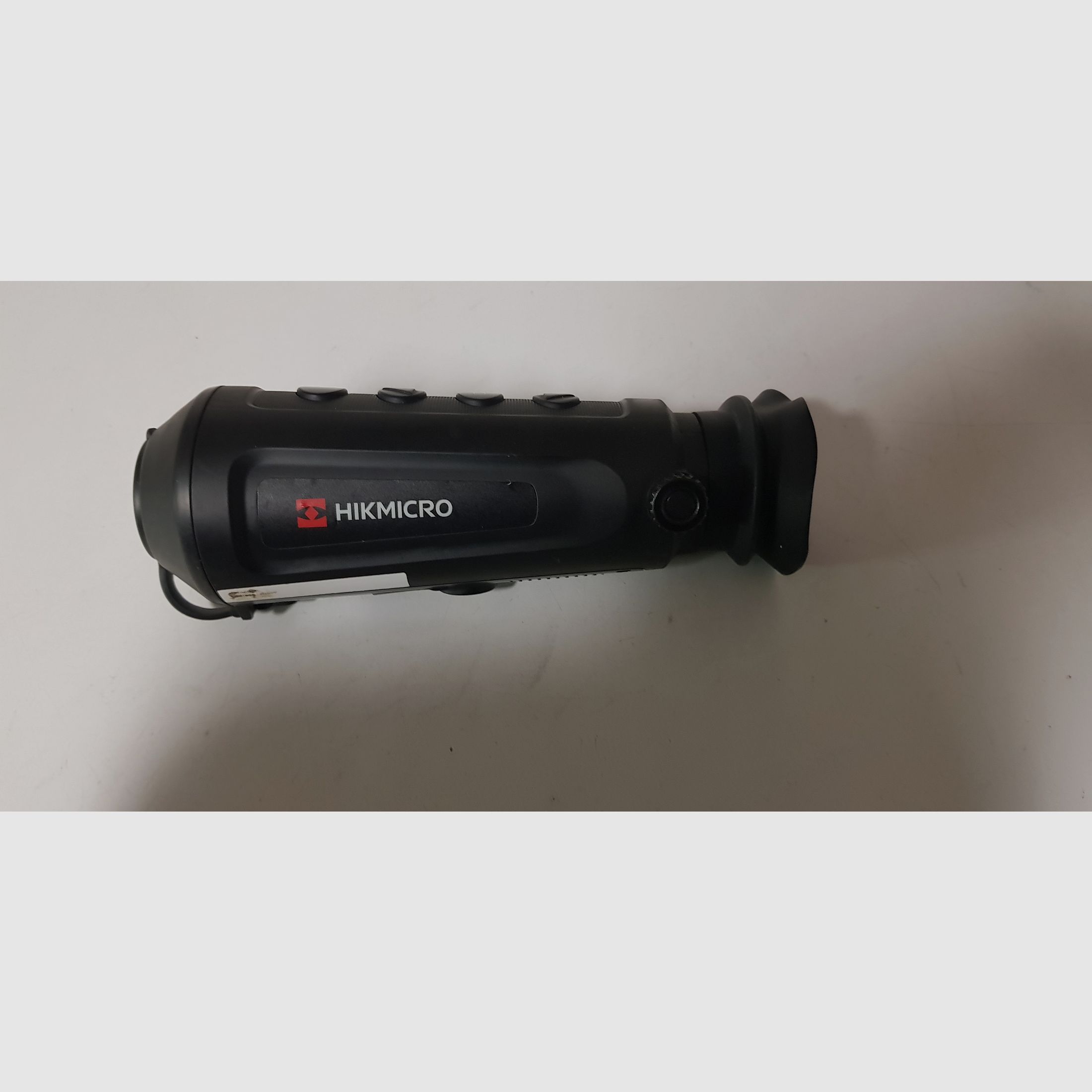 Appareil d'imagerie thermique et dispositif de visée nocturne à vendre uniquement ensemble.