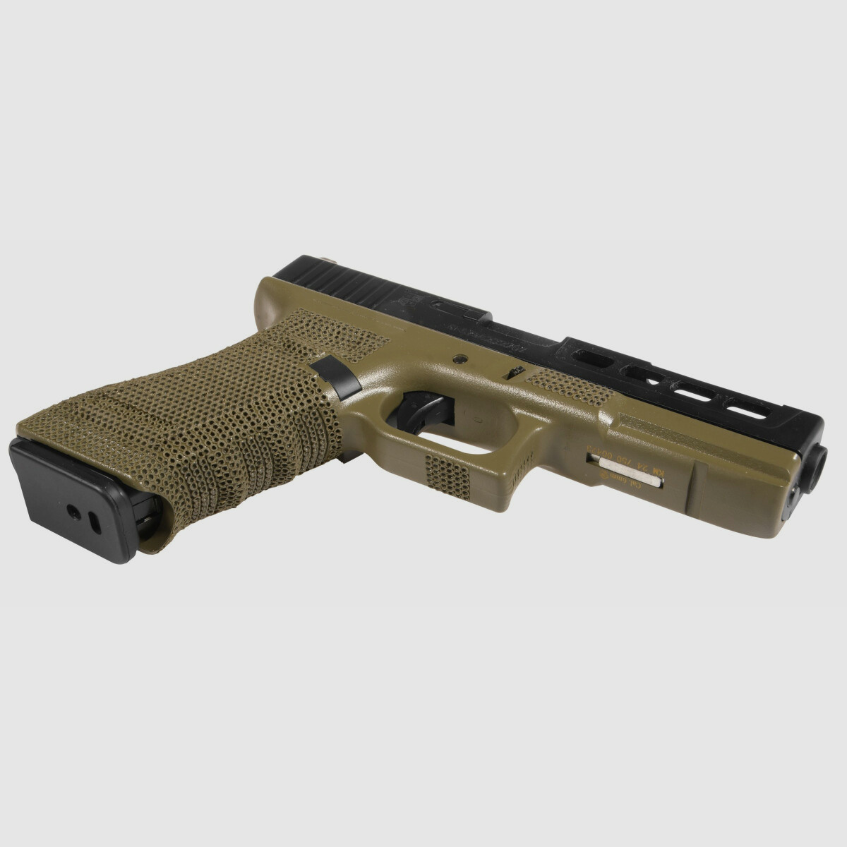 P06 GBB Airsoft Pistole in Oliv | Delta Armory