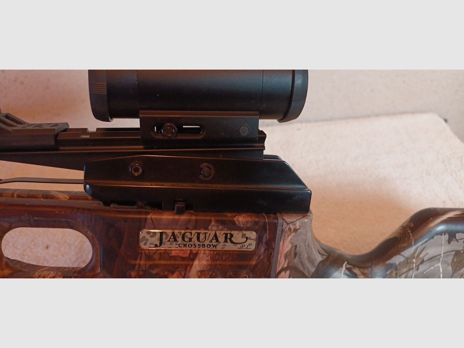 jaguar crossbow camo deluxe  175 lbs