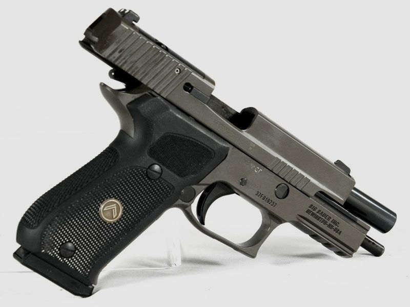Sig Sauer P220 LEGION