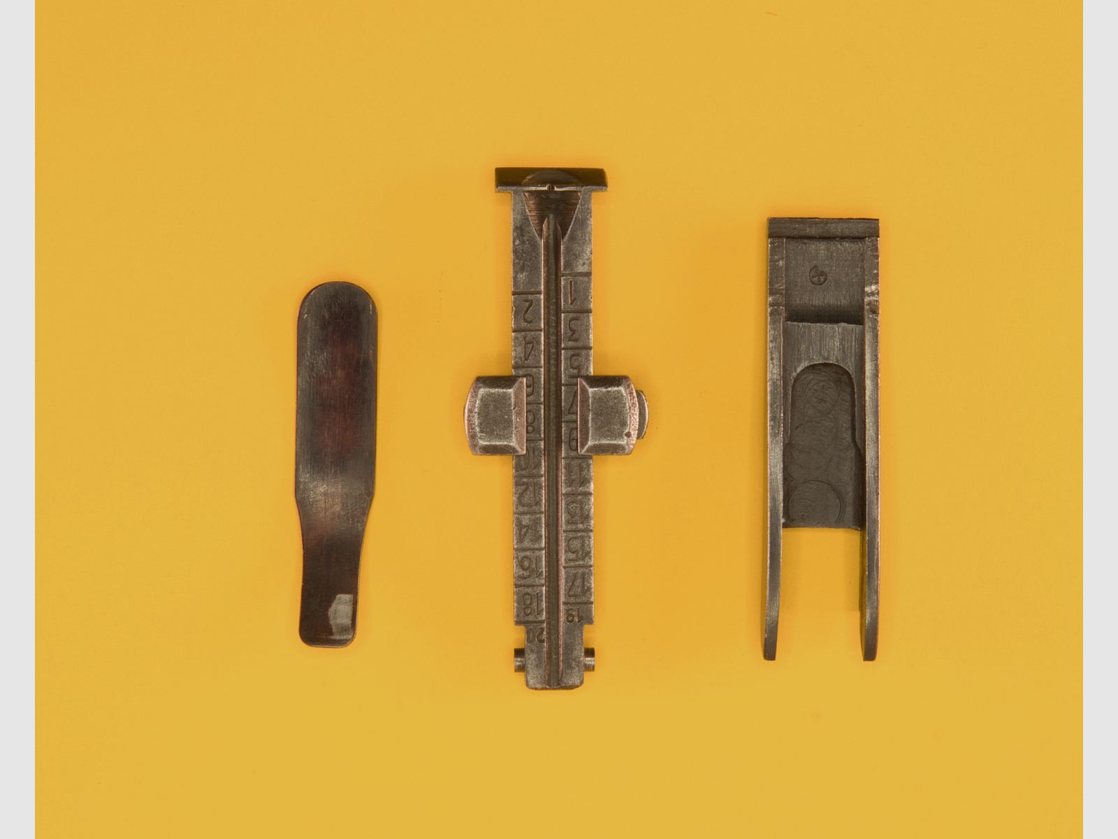 Karabiner K98 Visierklappe mit Visierkurve und Blattfeder