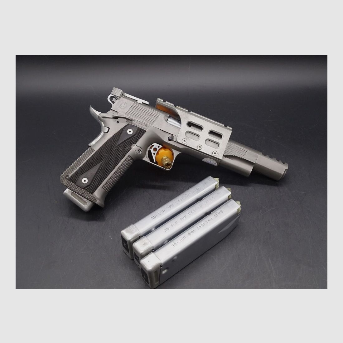 Caspian 2011 / 1911 Custom cal. .38 Super Auto Custom, immagine 3 di 3