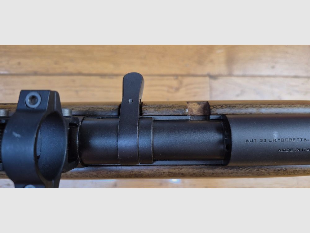 Seltene und originelle Beretta Olimpia Repetierbüchse – „Modelo Unione“ – Kal. .22LR – Zwei Modi: manuelle Wiederholung und halbautomatisch – Schwere Büchse, die mehr auf Präzision als auf Freizeit ausgerichtet ist – 5 Schuss – Hochwertiges Nussbaumholz und Mechanik in TBE++ – Brünierung zu 99,99% – Wunderschöner Lauf – Beretta-Qualität überall – TBE+++, Bild 24 von 38