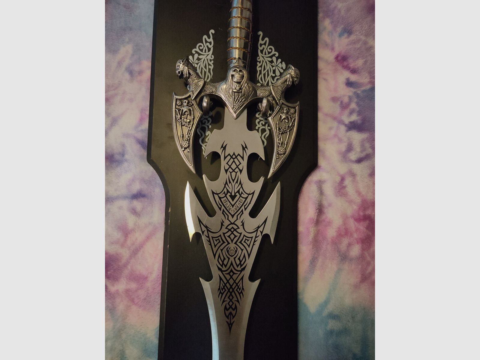 Decorative sword dragon slayer from "Two Worlds" 100cm including wall mount *rare*