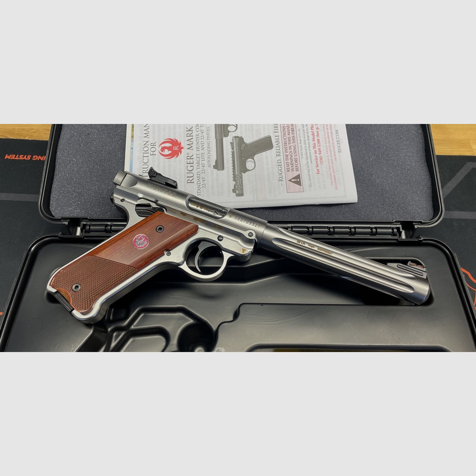 Ruger MARK / MK IV Hunter 6,68" en acier inoxydable au calibre .22lr