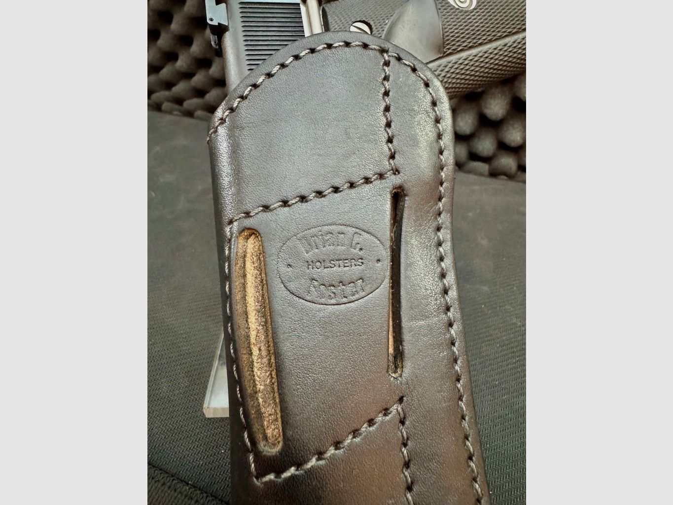 Brian C. Foster belt holster, quick-draw holster, CZ75, 1911, pistols without rail.