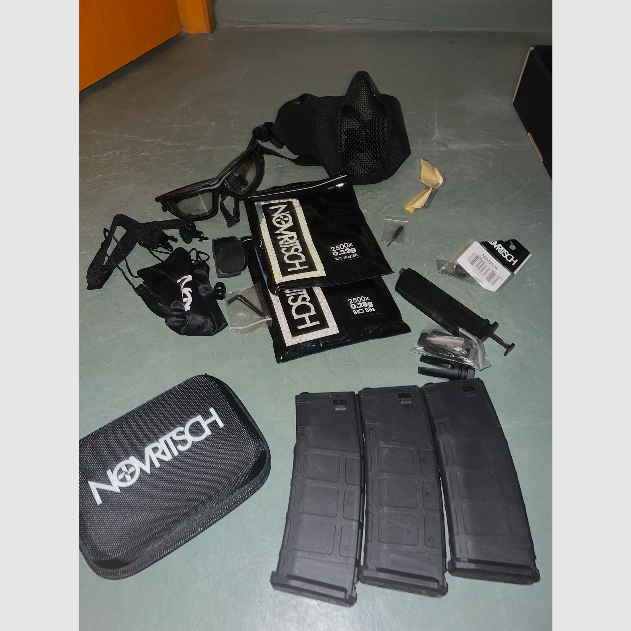 Novritsch SSR-4 karabin airsoft + wyposażenie