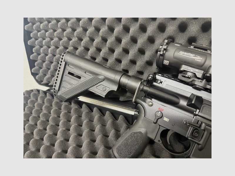 HECKLER & KOCH MR223 A3-VERSION 14,5" KALIBER .223 REM. SELBSTLADEBÜCHSE BUNDESWEHRVERSION